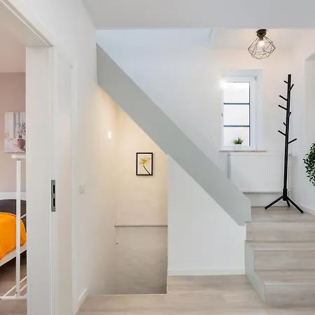 Düren Fp24: Monteure Aufgepasst! * Düren - Eifel