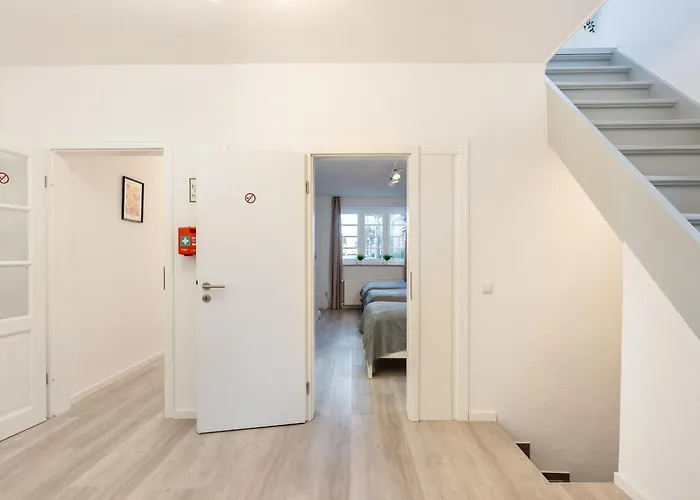 Dueren Fp24: Monteure Aufgepasst! بيت للعطل *